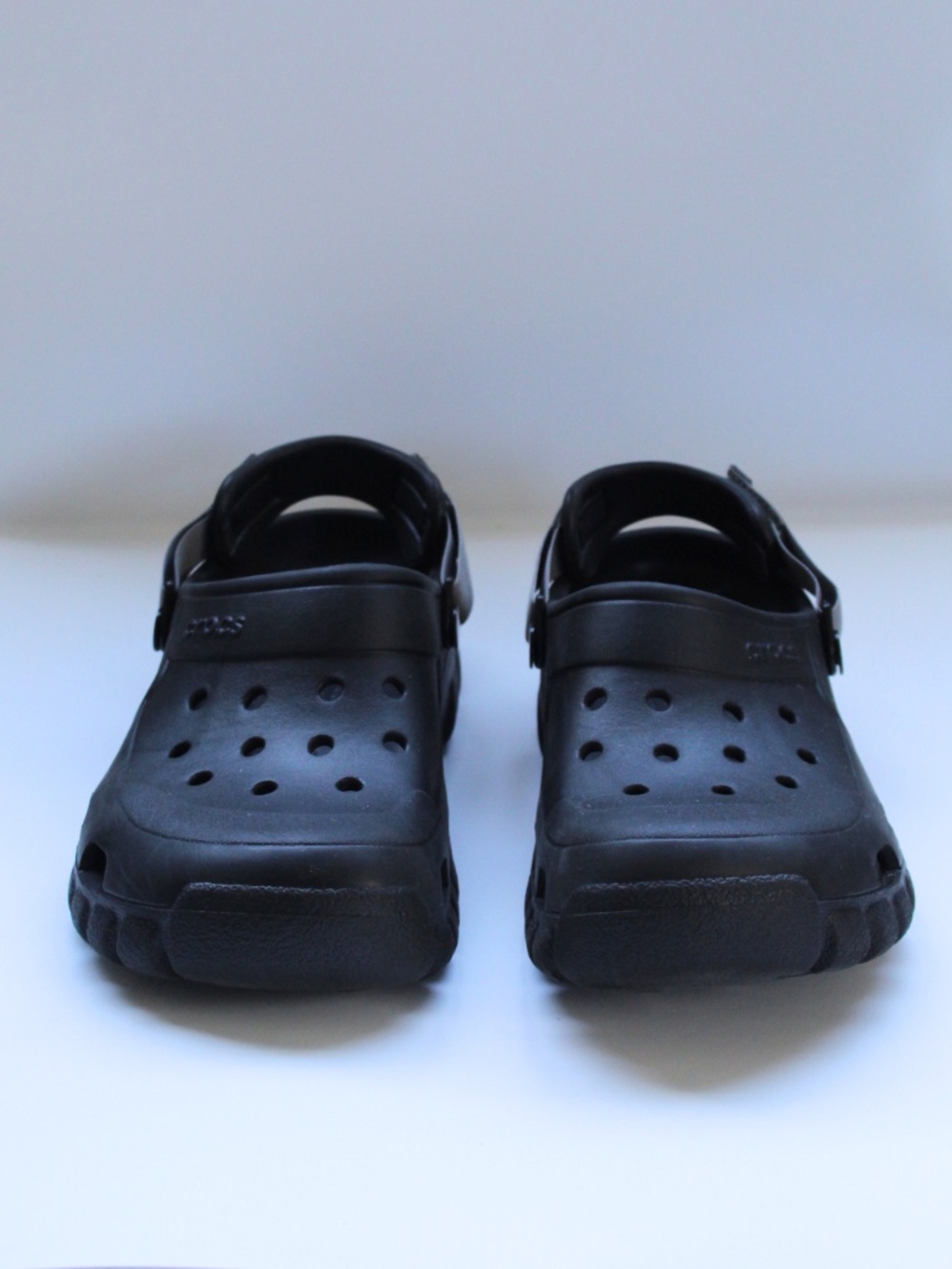 CROCS Like New Unisex Offroad Black / Graphite Sport Clog